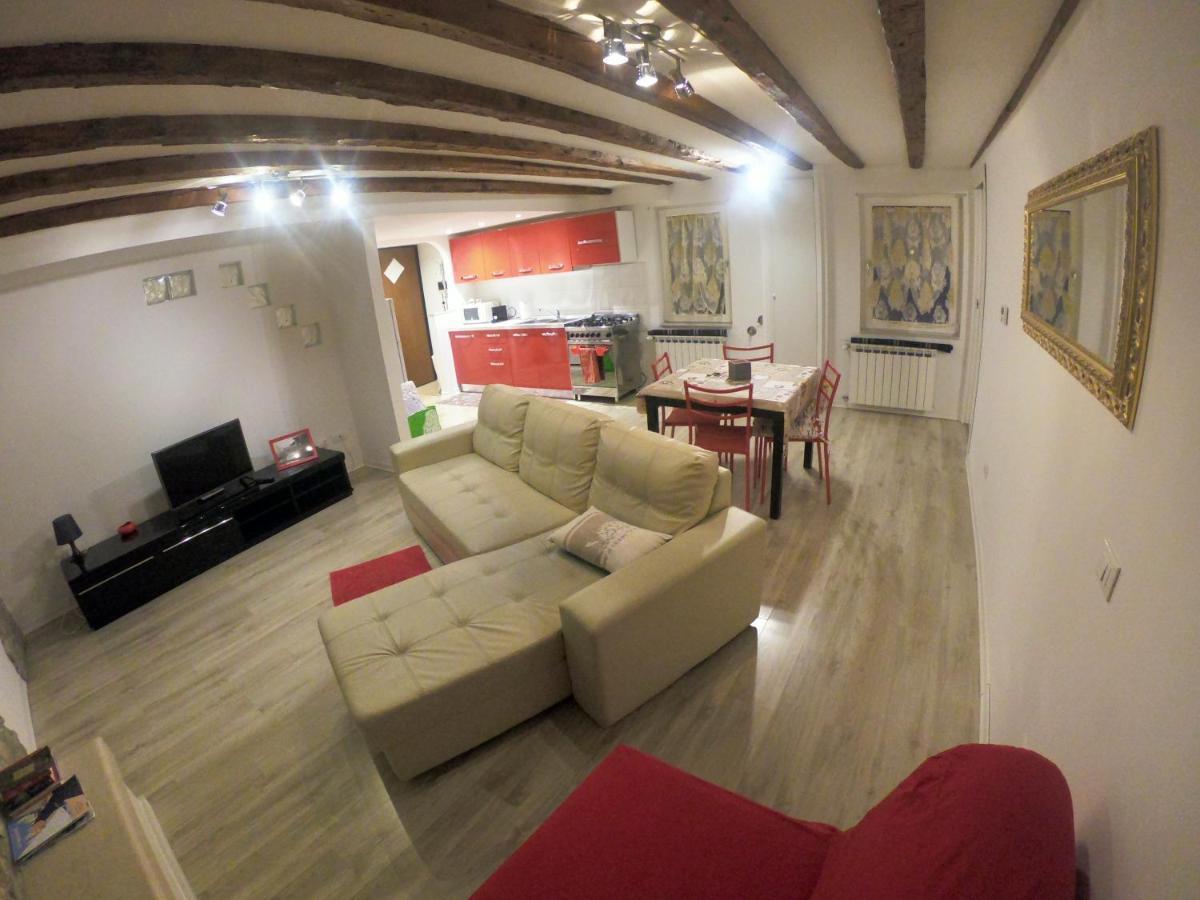 Casa Vacanze Rubino Triest Exterior foto