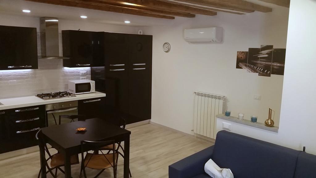 Casa Vacanze Rubino Triest Exterior foto